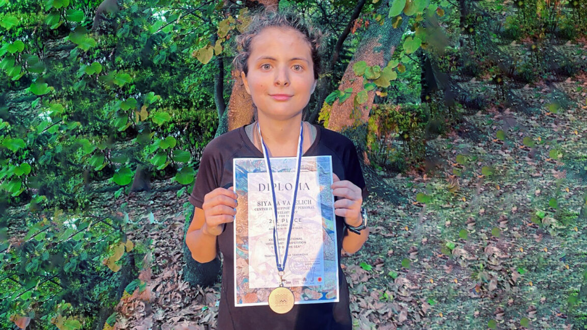 Ученичка от Бургас спечели сребро на арт конкурс в Латвия