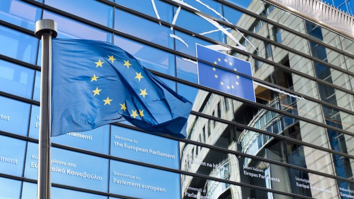 Το ΕΚ ζήτησε την ένταξη της Βουλγαρίας και της Ρουμανίας στα χερσαία σύνορα του Σένγκεν έως τα μέσα του 2024