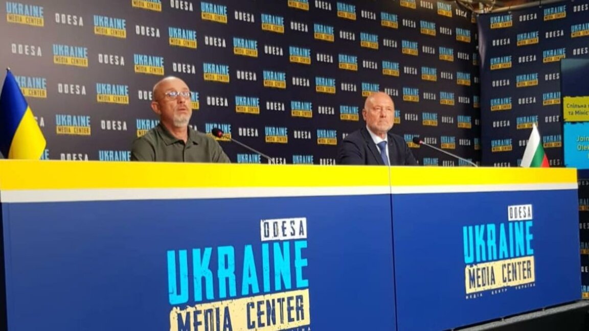 Oleksii Reznikov și Todor Tagarev