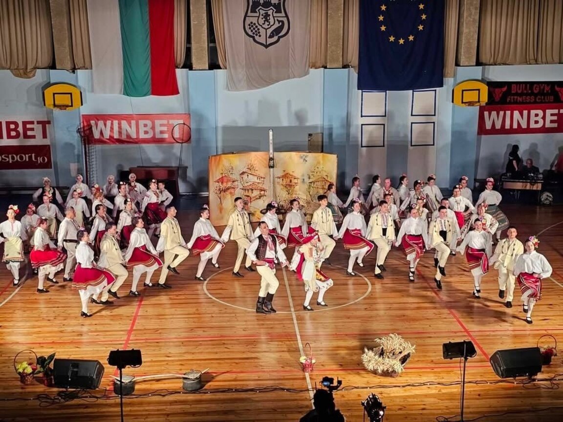 13 години Фолклорна студия "Северняци" (видео)