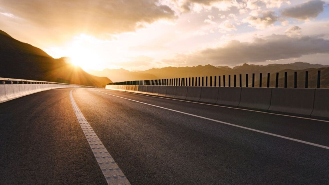 El ministro del Desarrollo Regional prevé la construcción de unos 60 kilómetros de autopistas en 2024
