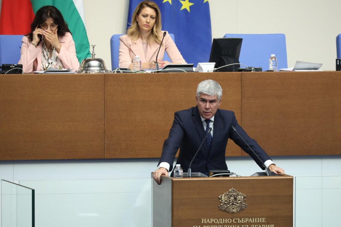 Ministrul Vladimir Malinov: Trebuie să construim un depozit de deșeuri nucleare până în 2050