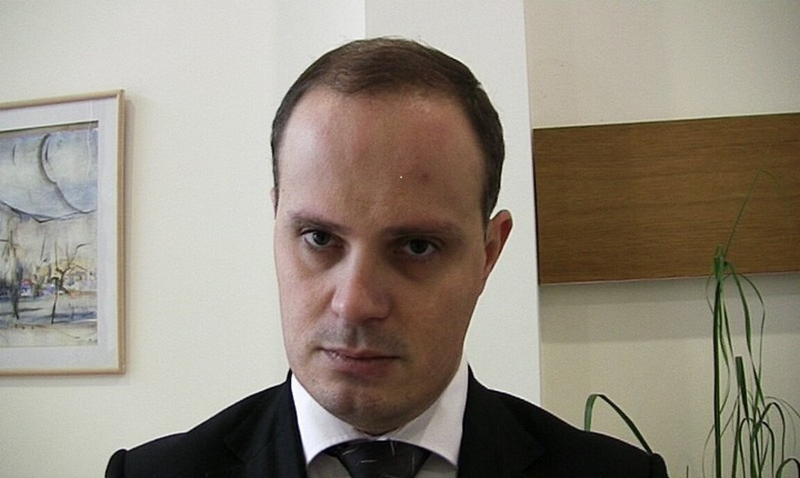 Акад. Дроздстой Стоянов