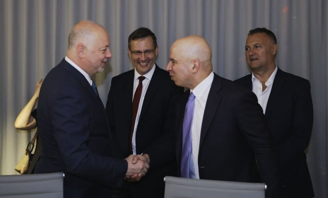 Entretiens de Rossen Jéliazkov à "General Electric Vernova"...