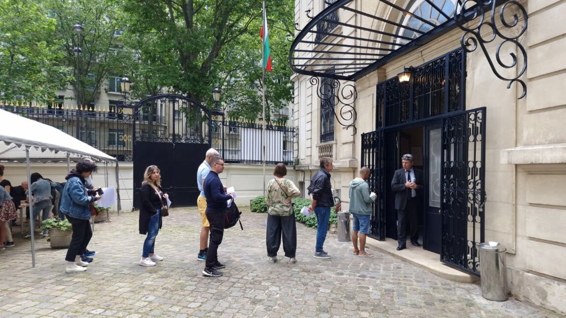 Marina Ivanova de Paris: "Les Bulgares ici votent de façon informée pour leurs députés nationaux et européens"