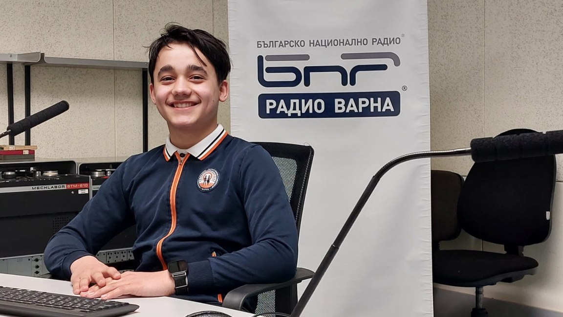 Крум, който създаде AI приложение, конкуриращо "Дигиталната раница" на МОН