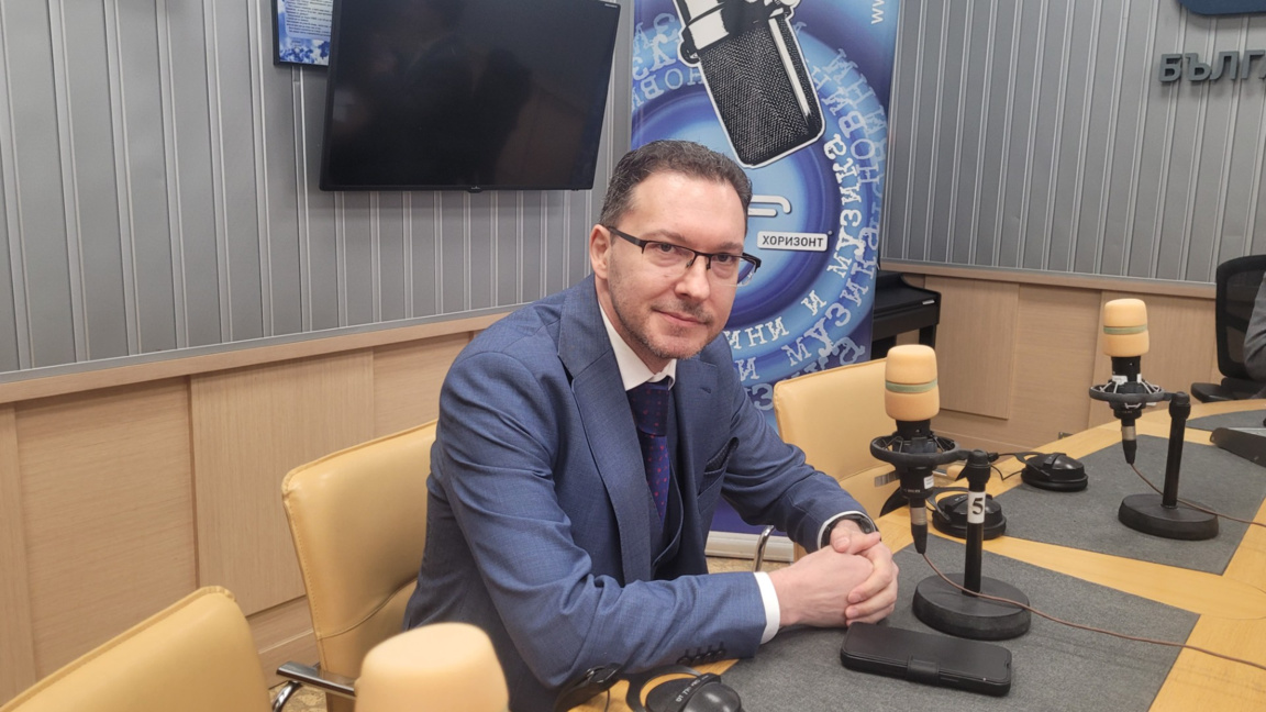 Даниел Митов