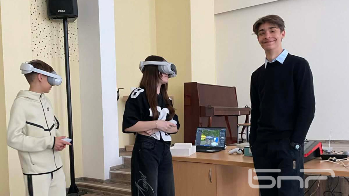 150 годишнина от на Априлското въстание в Плевен - ученици от Математическата гимназия