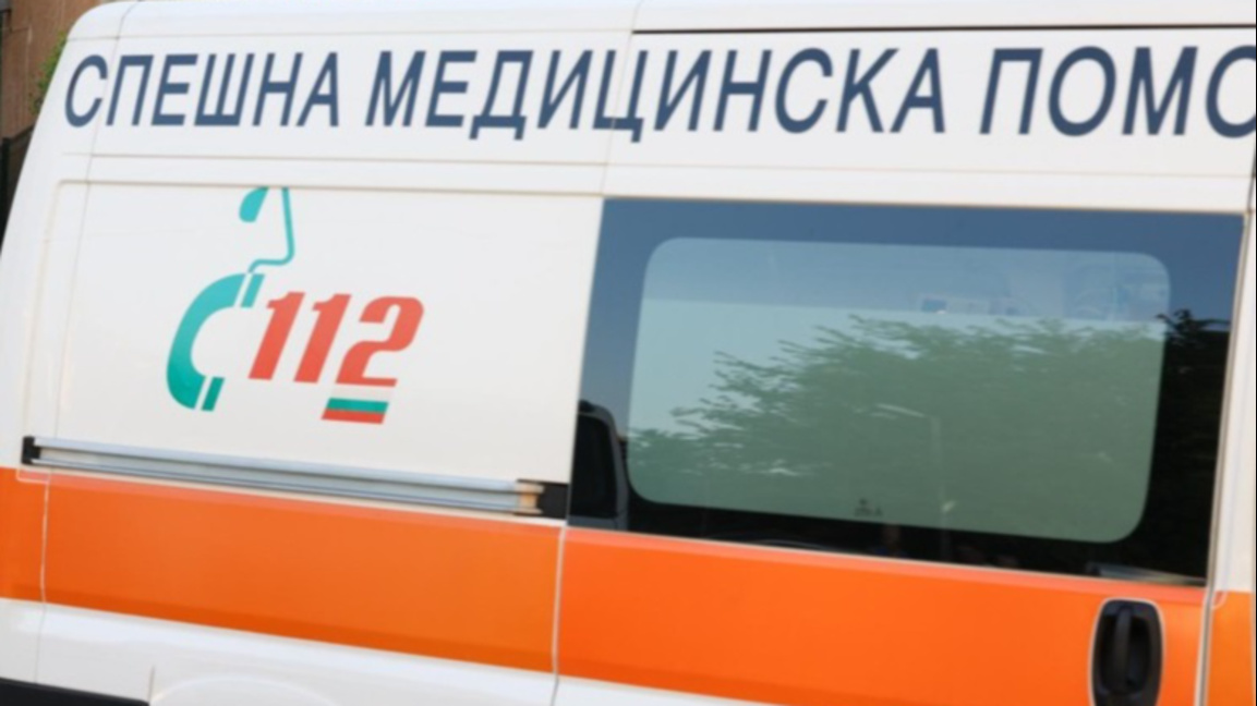 Спешна медицинска помощ линейка