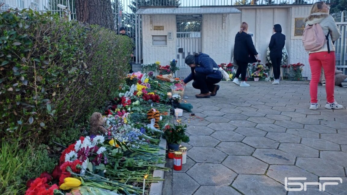 Съболезнования от институции, политици и граждани към близките на жертвите на атентата в Москва