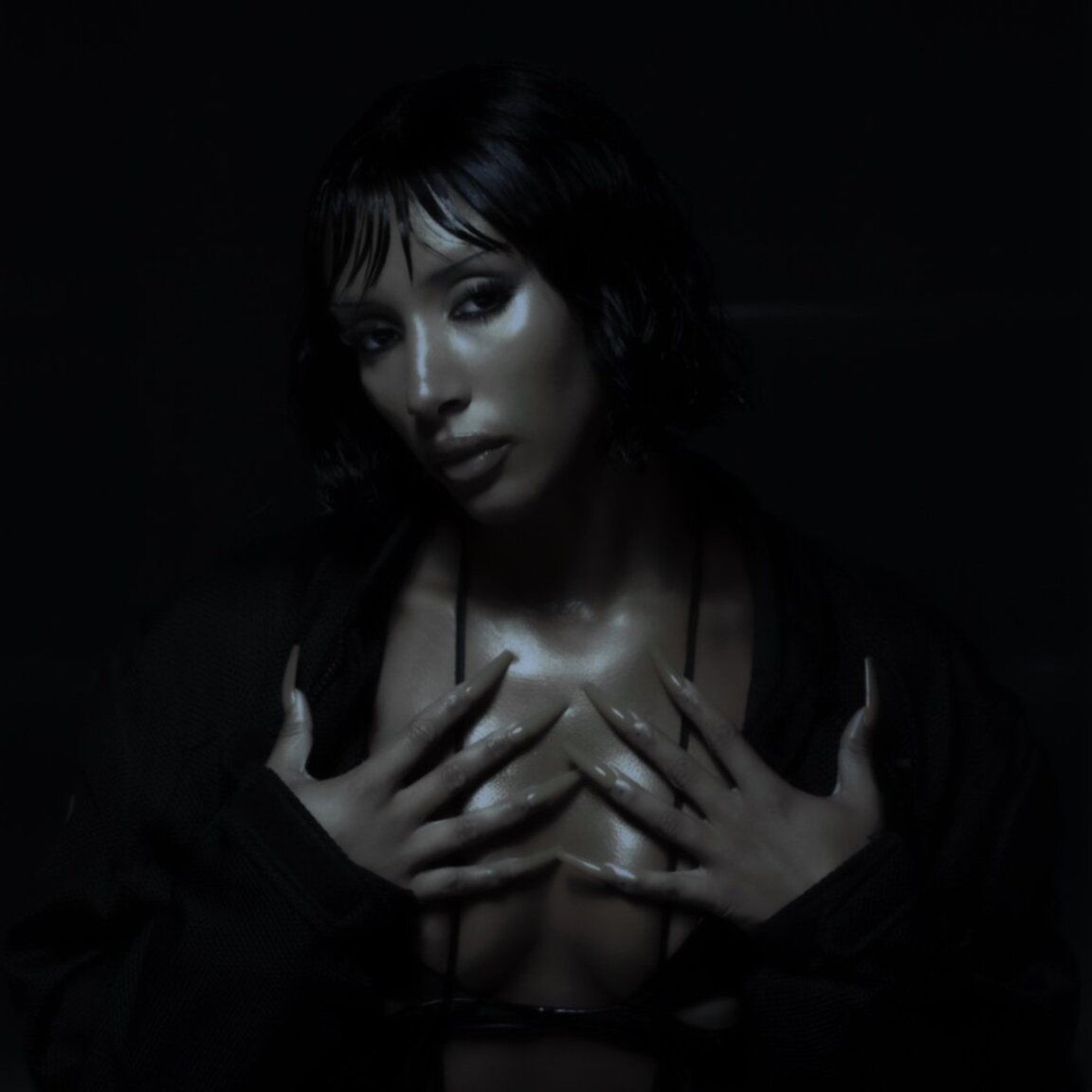 Naomi Sharon представя музиката си на фестивала "Евросоник"