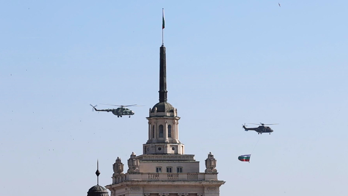 6 Mayıs'ta F-16 Block 70 ve MiG-29 uçakları Sofya semalarında boy gösterecekler