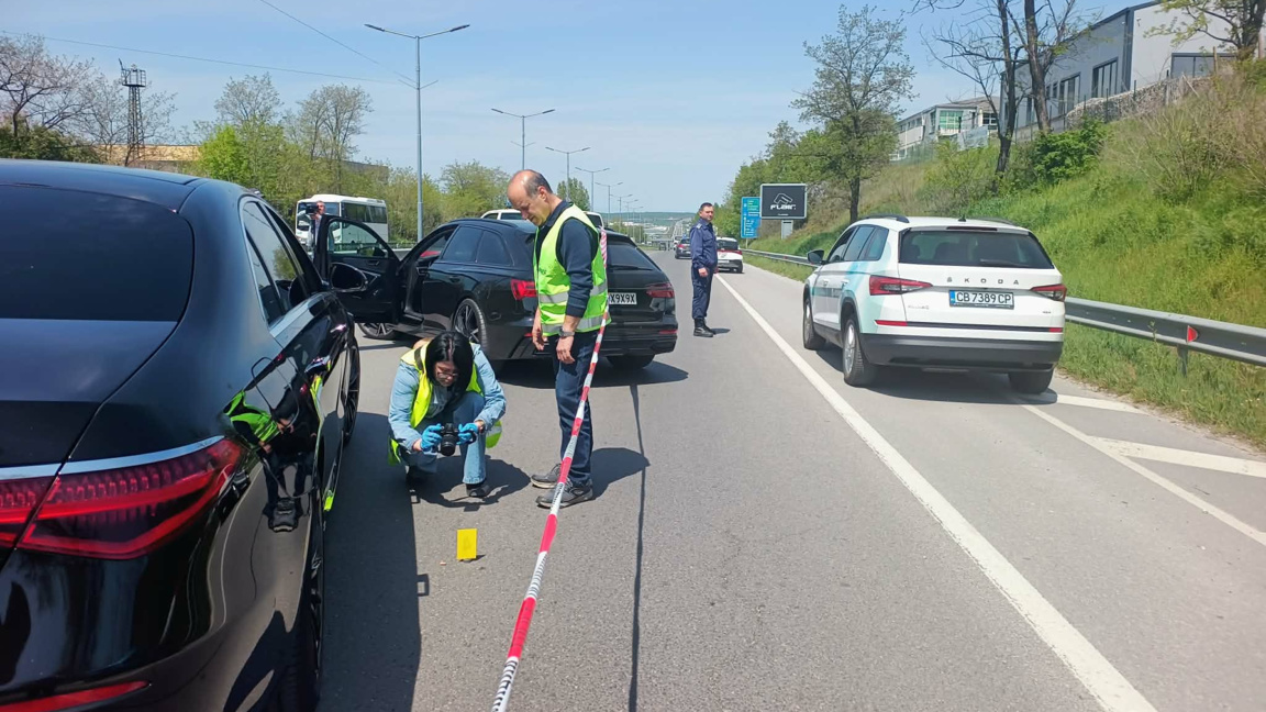  Криминално проявени се стреляха в Хасково