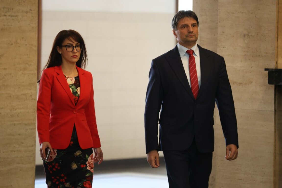 Заместник градският прокурор на София Десислава Петрова и директорът на СДВР главен комисар Любомир Николов дадоха брифинг във връзка със случая - 20 октомври 2025 г.