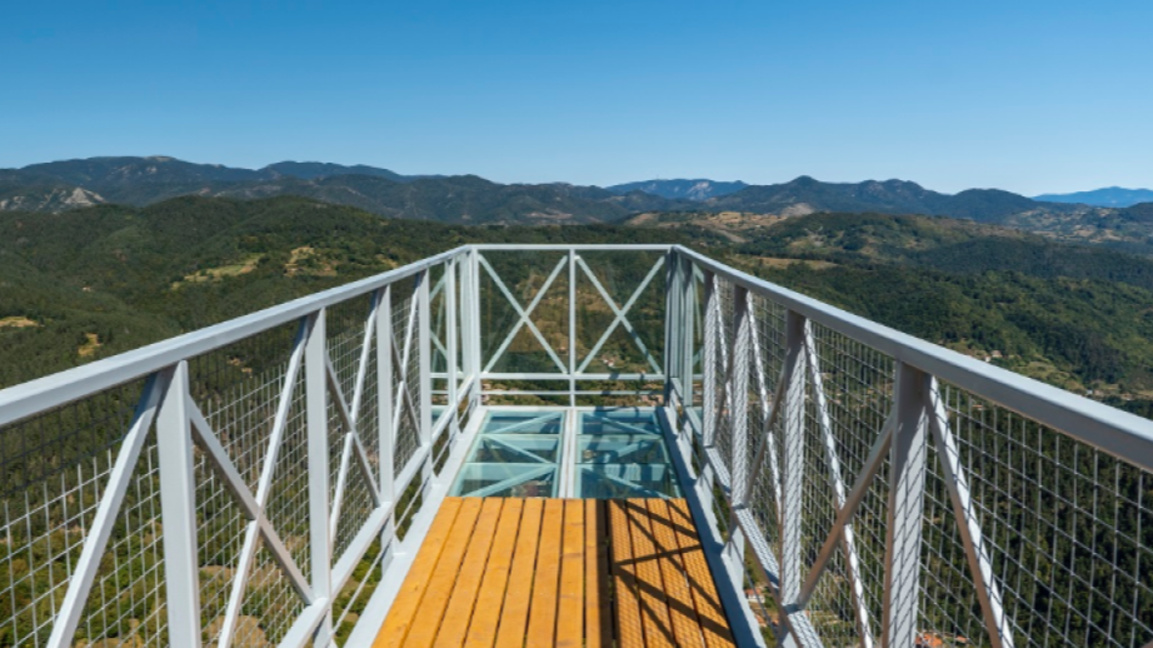 Обновљен чувени видиковац "Врх" у Родопи...