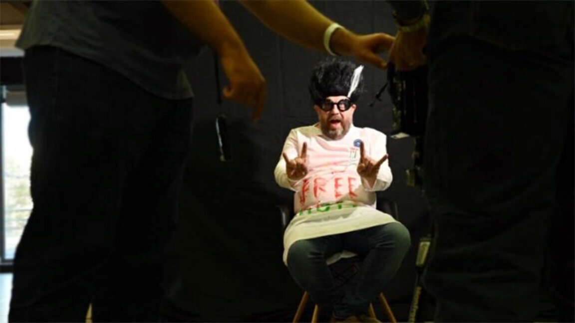 Deneysel piyes toplumda duyarsızlık ve umursamazlığa karşı ses yükseltiyor