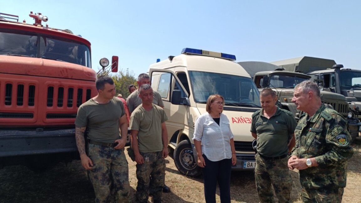 Следят с дронове пожарите в Средна гора