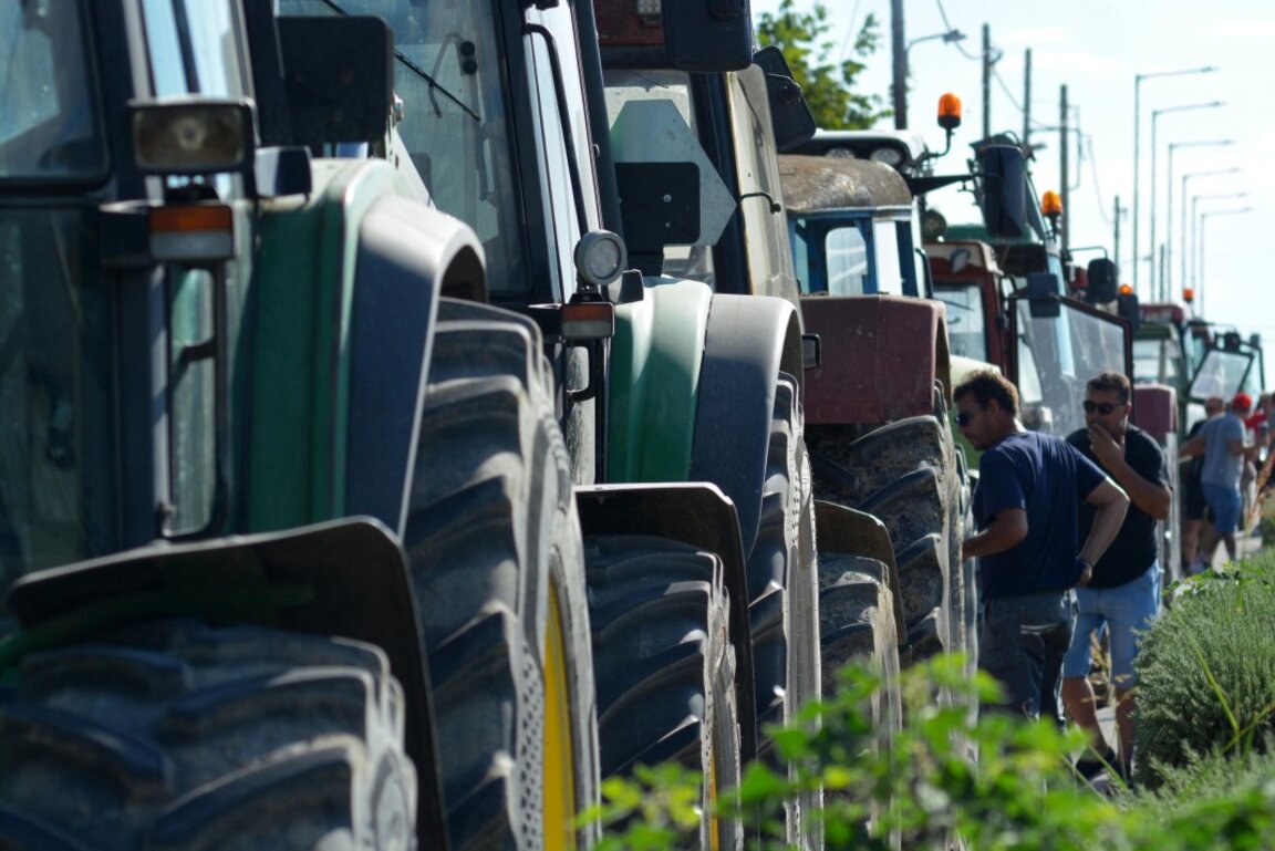 Продължават протестите на фермерите на остров Крит