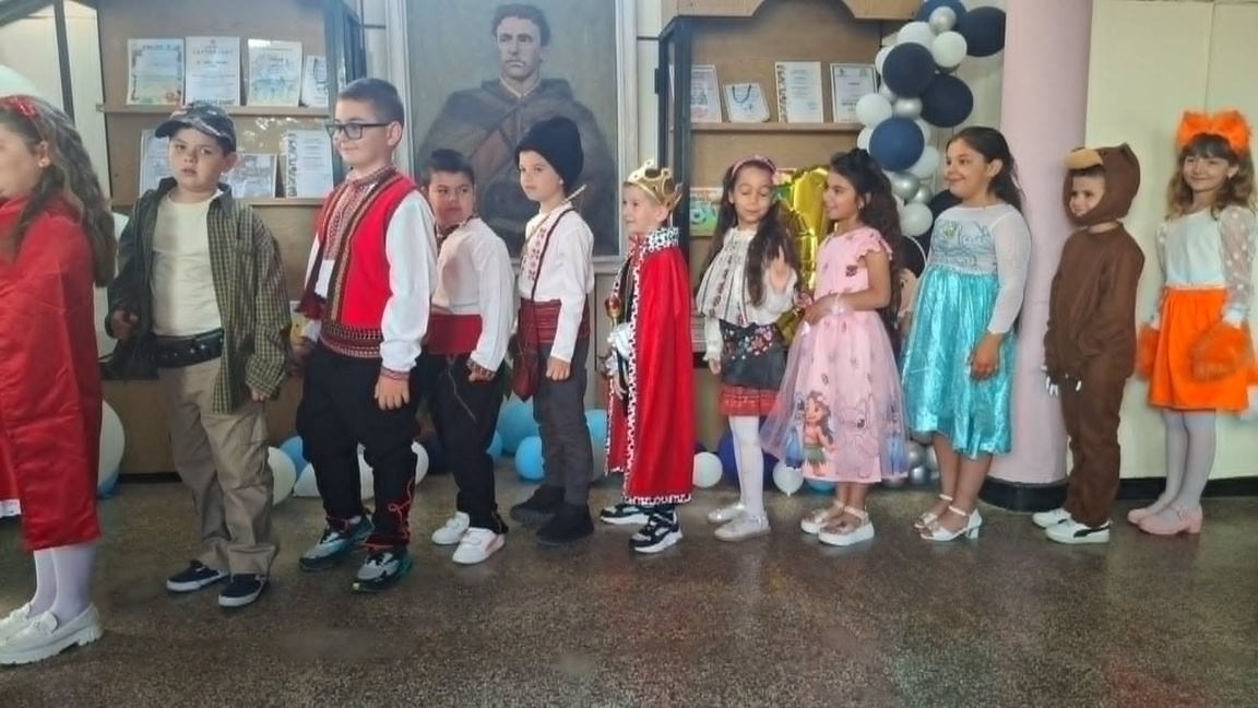 Парад на приказните герои за първокласниците в Кула