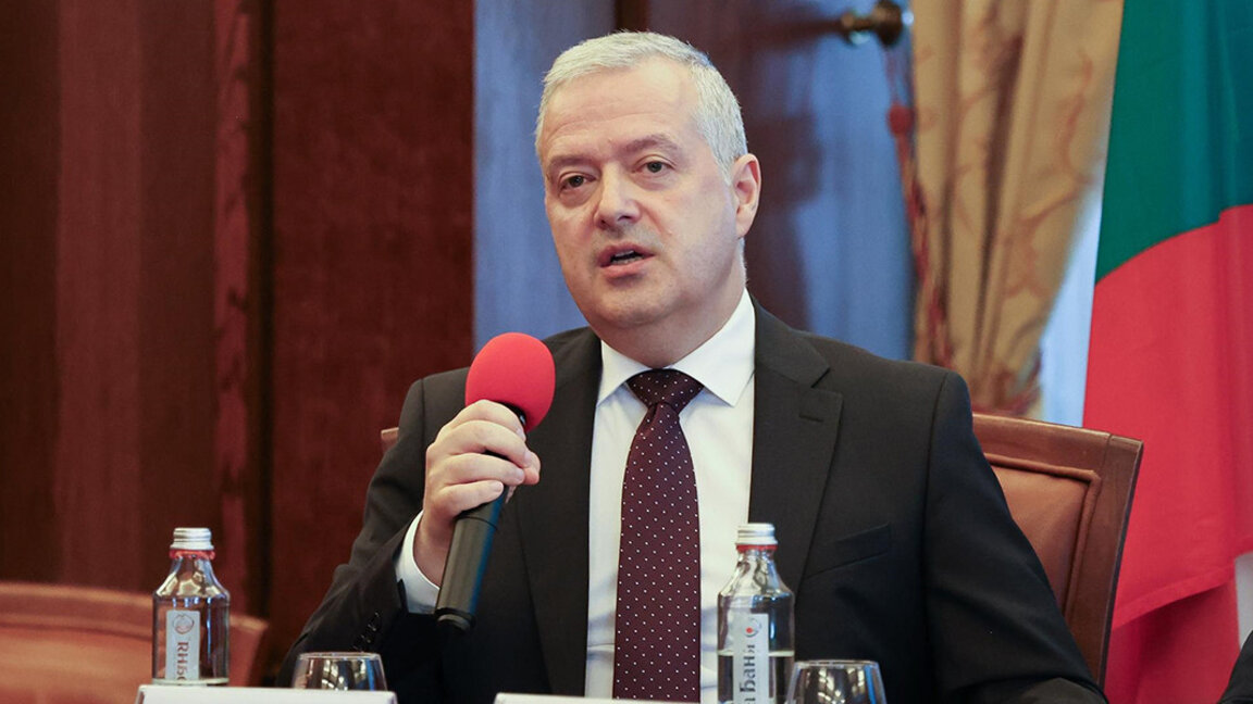 Иван Кондов