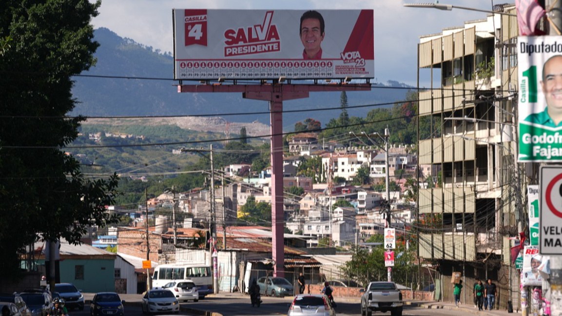 В Хондурас гласуват на избори за президент