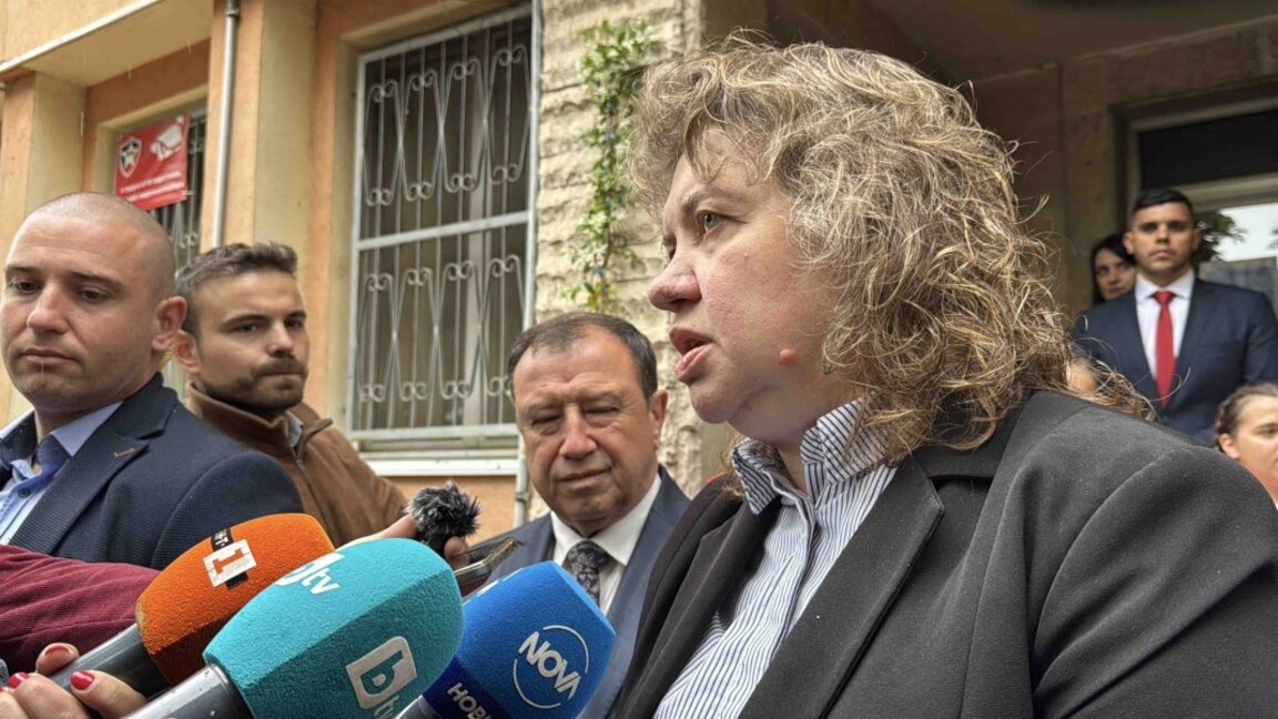 Председатель парламента Наталия Киселова назвала спорным намерение президента Радева о референдуме