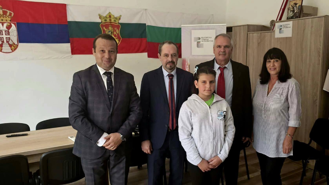 Българските дипломати посетиха КИЦ “Звонци-Бабушница“