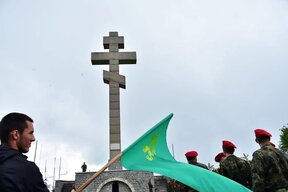 Отдаваме почит към Ботев и загиналите за свободата на България
