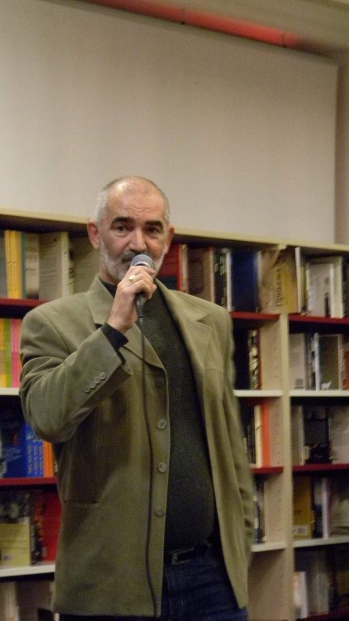 Писателят, издател и журналист Валентин Георгиев ни напусна