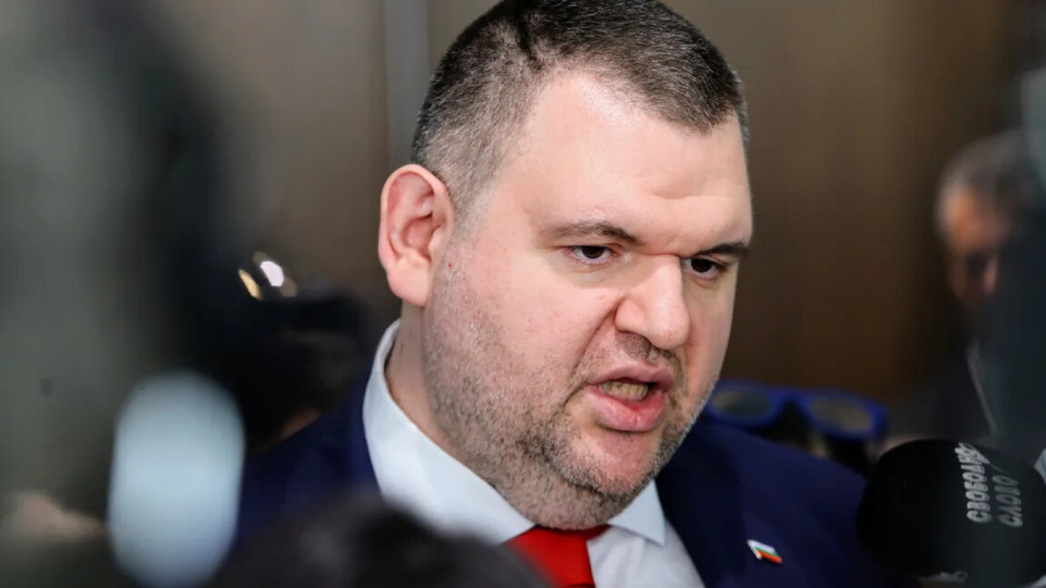 Делян Пеевски: Актуалната тема е защо се бави процедурата за служебния кабинет
