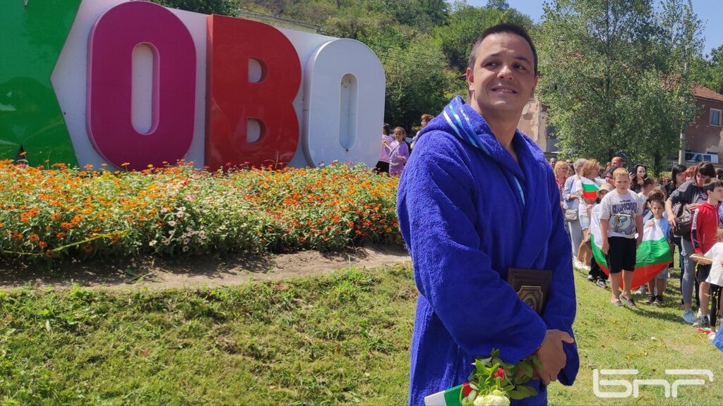 Цанко Цанков с историческо постижение в Дунав – 24 часа плуване без прекъсване