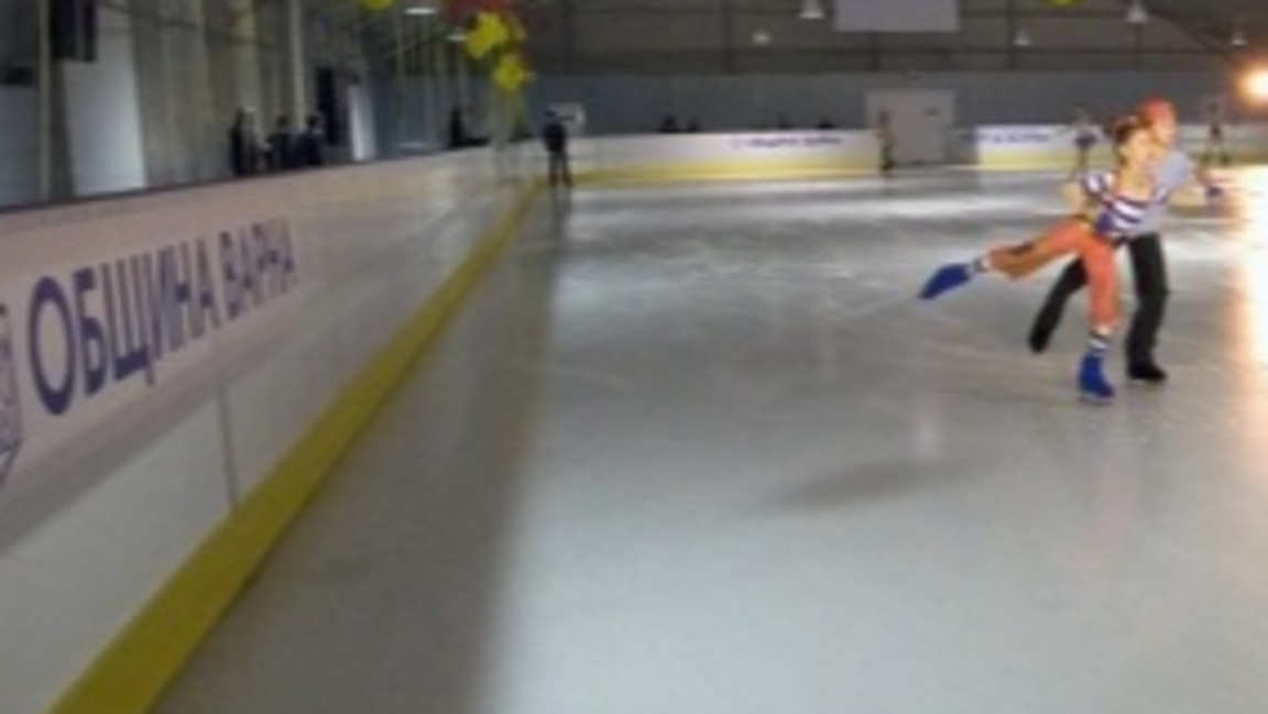 Ледената пързалка в "Младост" възстановява работа от днес