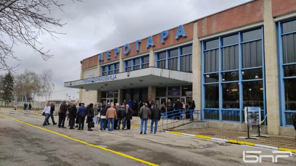 Летището в Горна Оряховица чества своята 100-годишнина