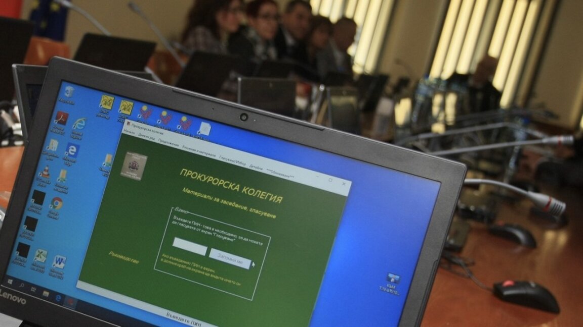 Прокурорската колегия няма да прави специална комисия за Мартин Божанов