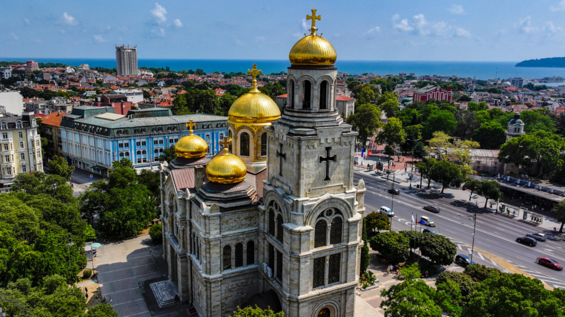 Временни ограничения на движението в центъра на Варна за Гергьовден