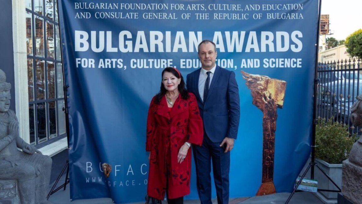 Consul General Boyko Hristov at the first awards for Bulgarians from the West Coast of the USA