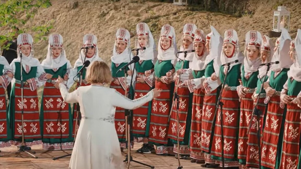 30-летие со дня основания отмечает Хор Вани Моневой