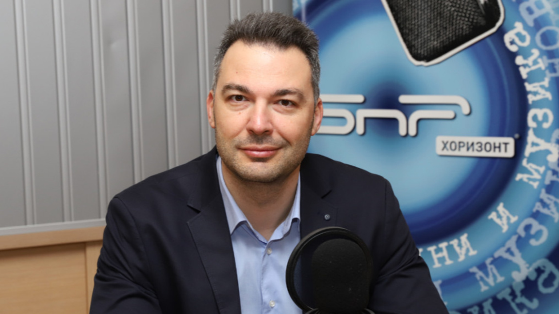 Адв. Емил Георгиев