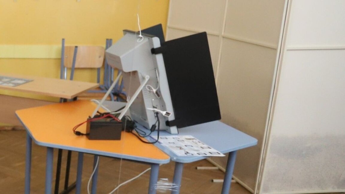 Την Παρασκευή τα εκλογικά μηχανήματα θα πάνε στα εκλογικά τμήματα σε όλη τη χώρα