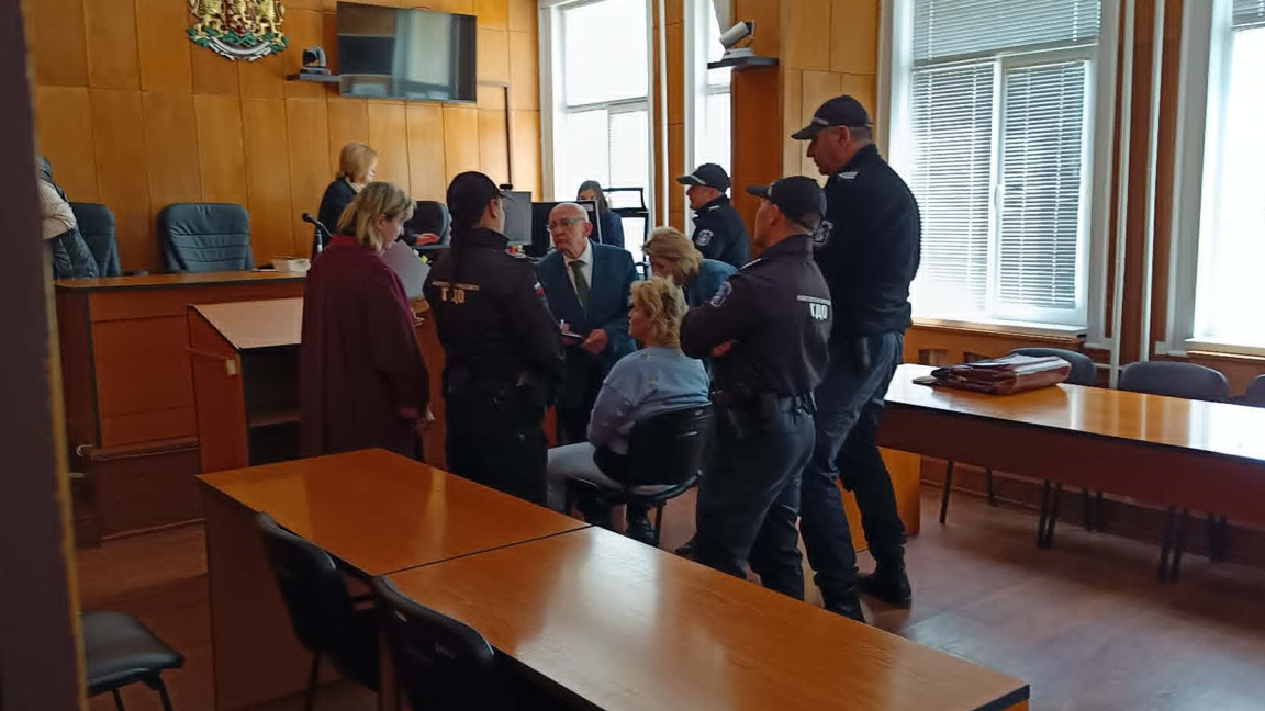 Пращат в психиатрията на затвора в Ловеч литовката, намушкала четирима души