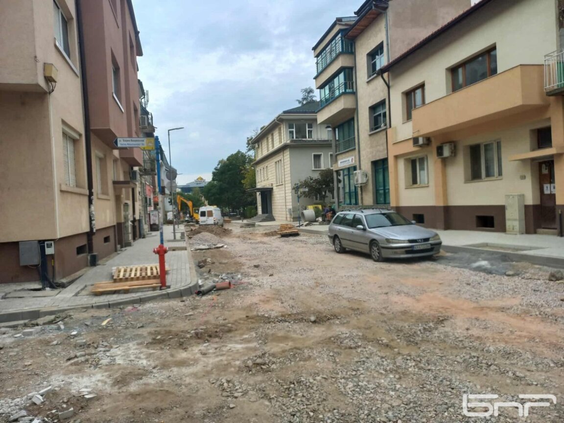 9 месеца без пари от държавата за завършване на разкопаните улици в Благоевград