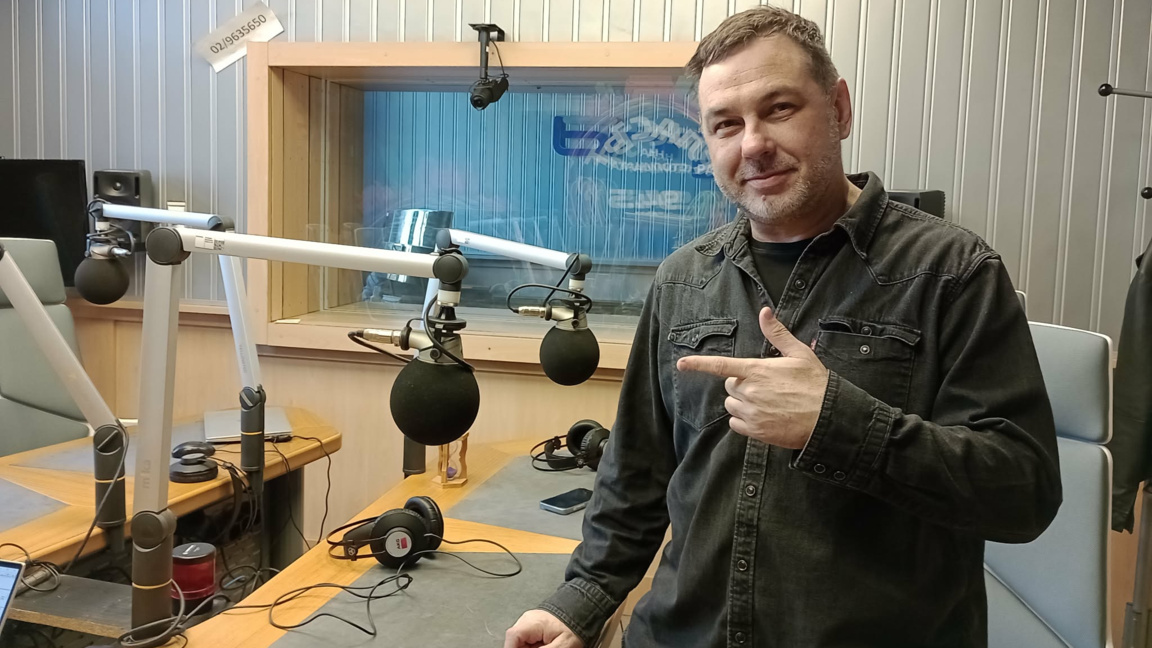 Новата супер група "Фронтмен" с премиера на сингъла "Непобедим"