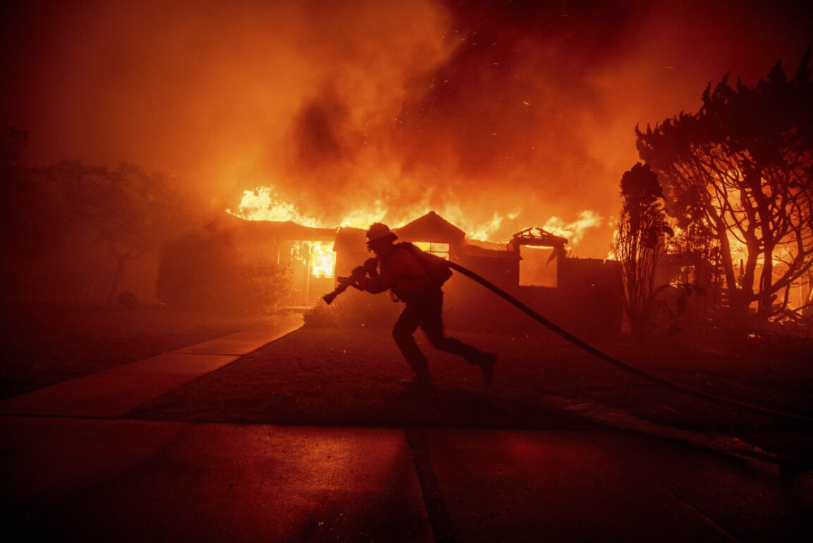 Niciun bulgar nu a fost rănit în incendiile din Los Angeles