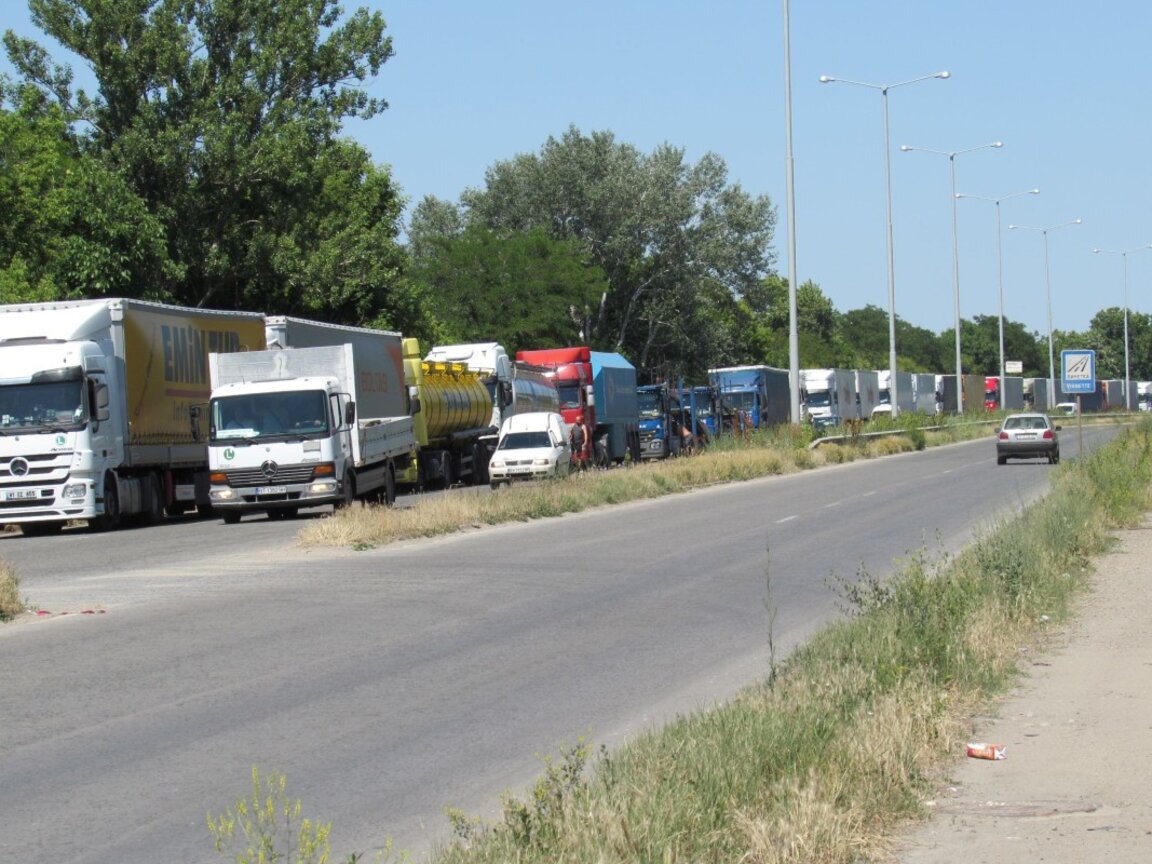 Επαναλειτουργεί για τα επιβατηγά οχήματα η Γέφυρα του Δούναβη
