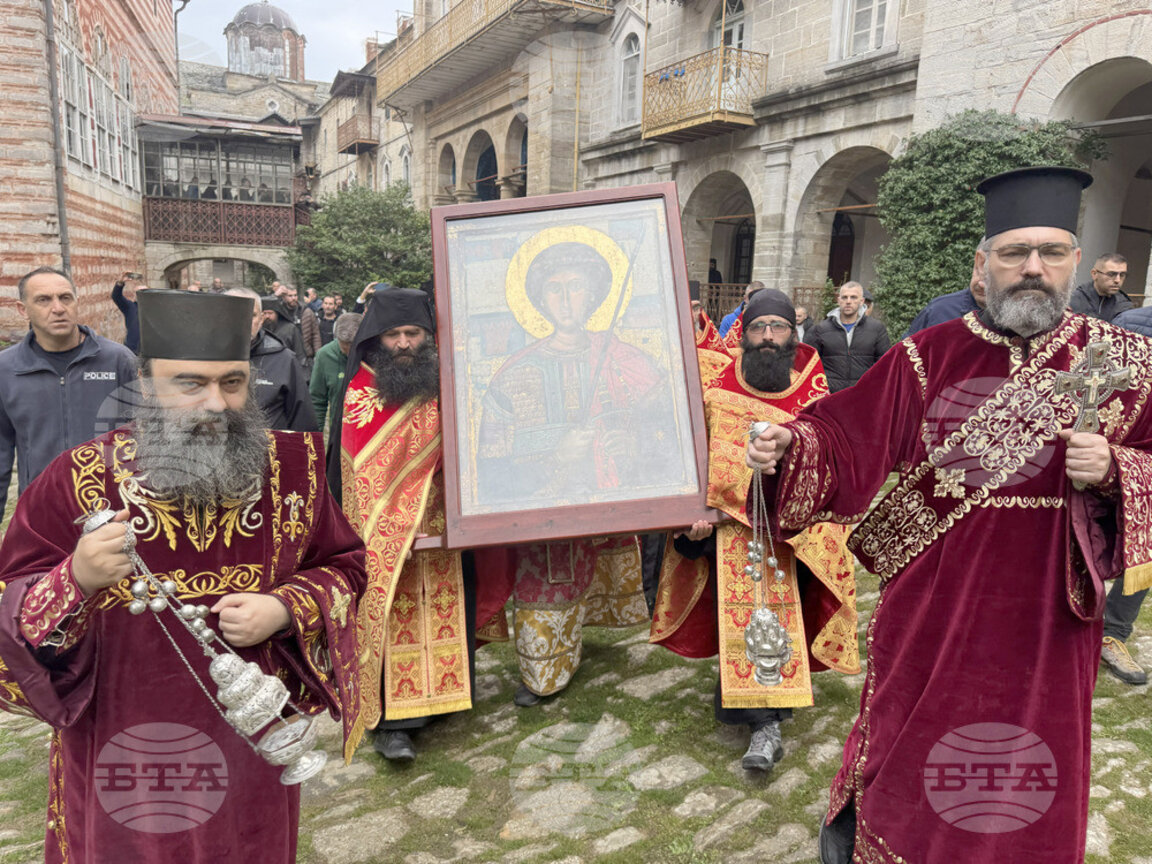 Зографският манастир чества есенния празник на свети Георги