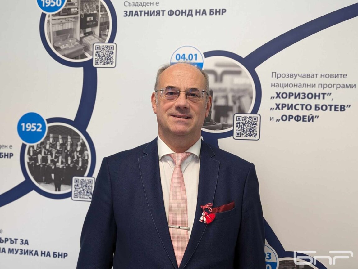Проф. Атанас Семов