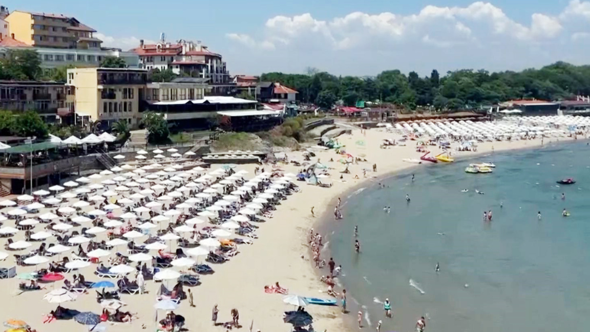Hot and sunny weather expected in Bulgar...