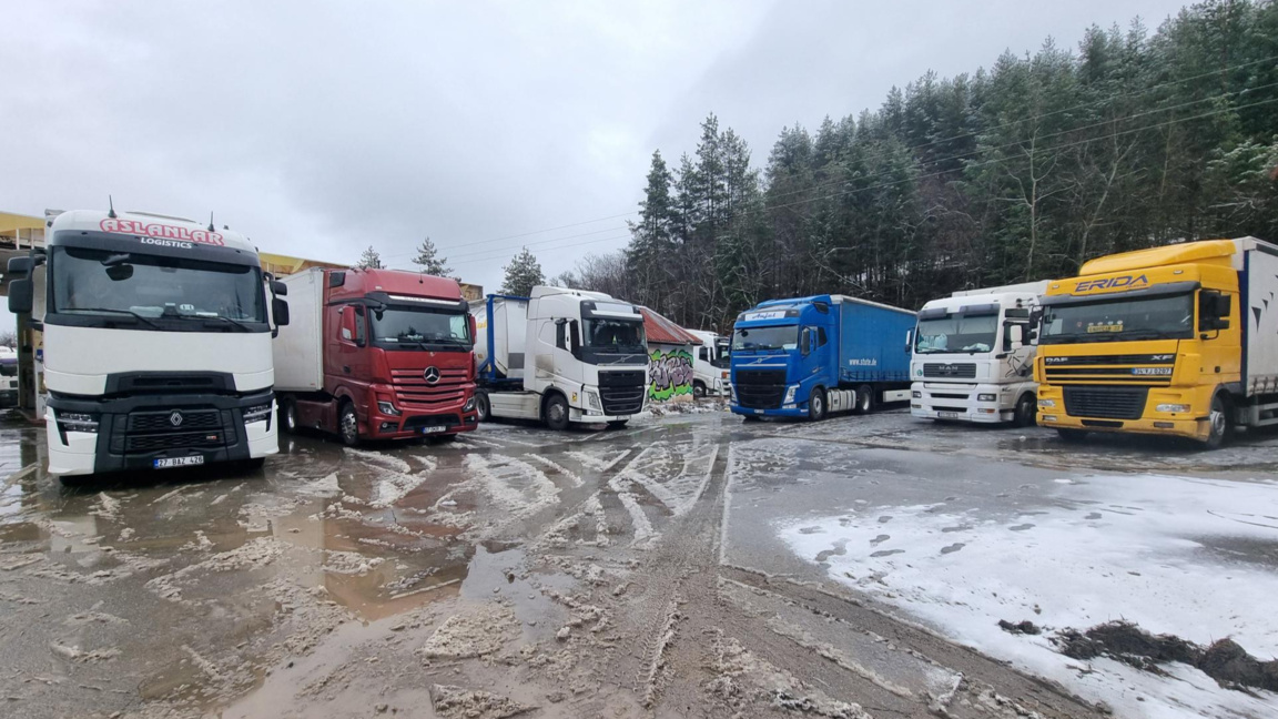 Traffic of trucks blocked at Bulgaria's border with Serbia and North Macedonia