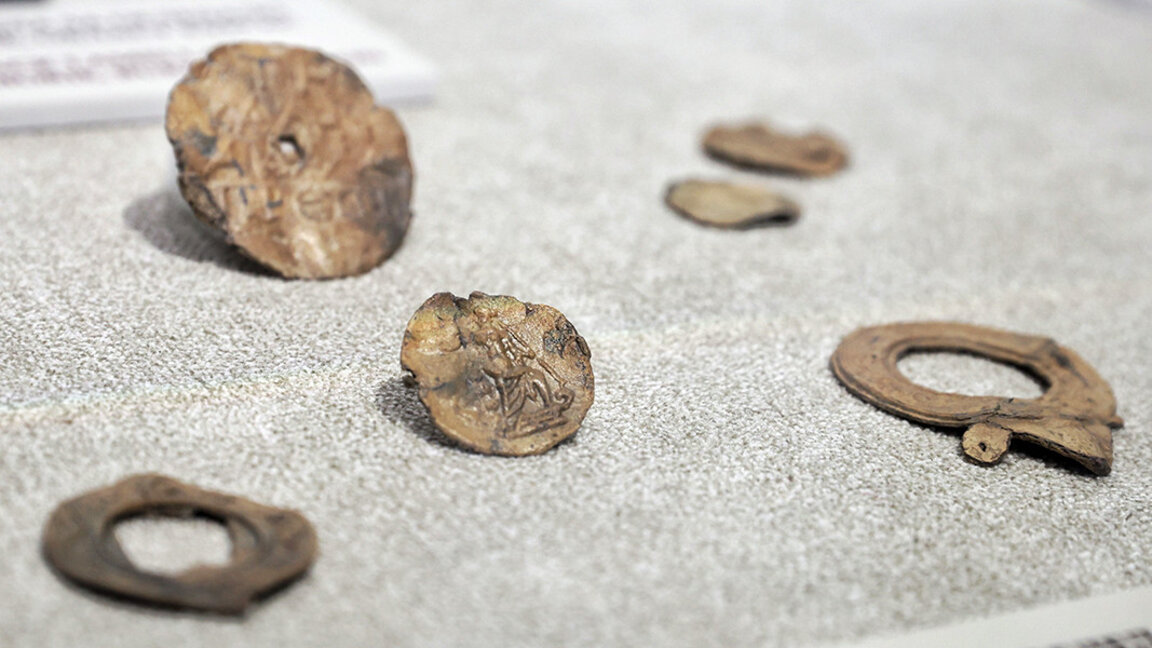 „Du bist wunderschön“, sagt uns ein antiker Spiegel