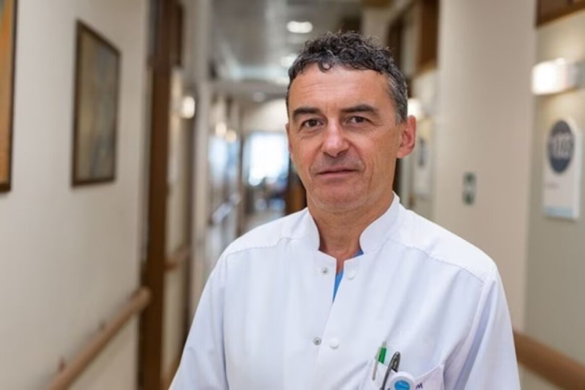 Проф. Иво Петров